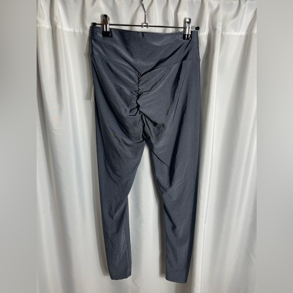 New Mix Gray Shimmer Workout Training Leggings Size S/M Casual Yoga Stretch NWT - Picture 2 of 5